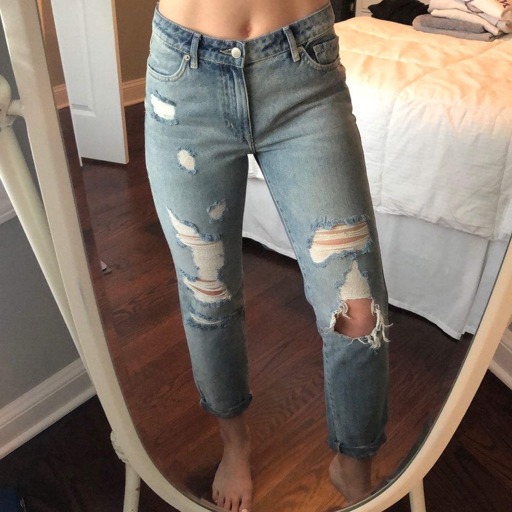 Forever 21 Distressed Jeans
